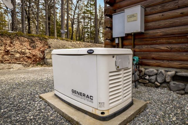 13036 Capitol Dr, Grass Valley, CA 95945