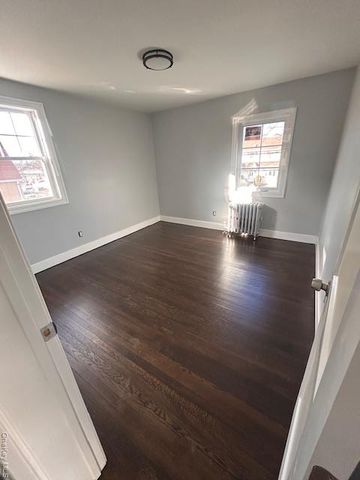 858 Seaman Avenue, Baldwin, NY 11510