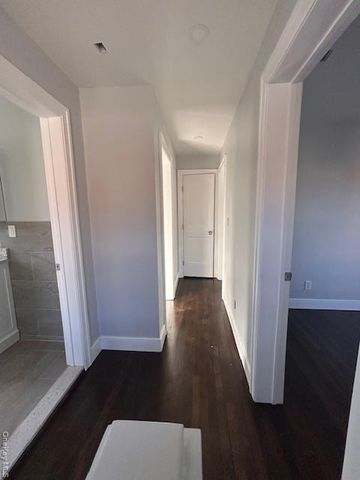 858 Seaman Avenue, Baldwin, NY 11510