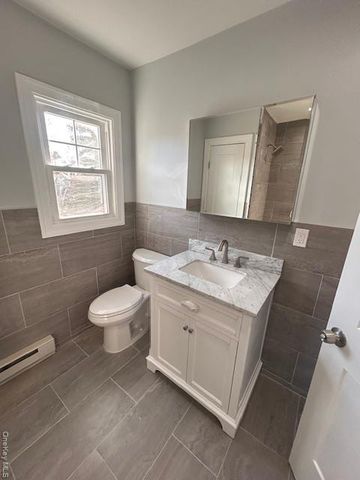 858 Seaman Avenue, Baldwin, NY 11510