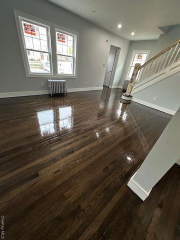 858 Seaman Avenue, Baldwin, NY 11510