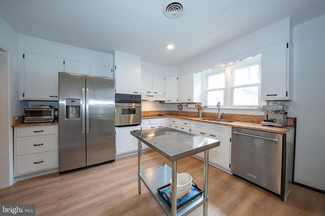 180 SCHOOL ST, Bala Cynwyd, PA 19004