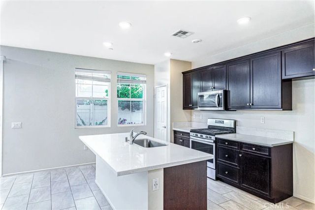 41957 Zafra, Murrieta, CA 92562