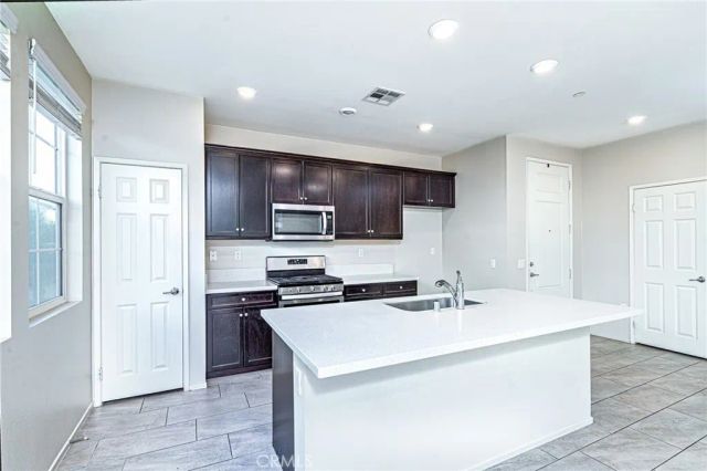 41957 Zafra, Murrieta, CA 92562