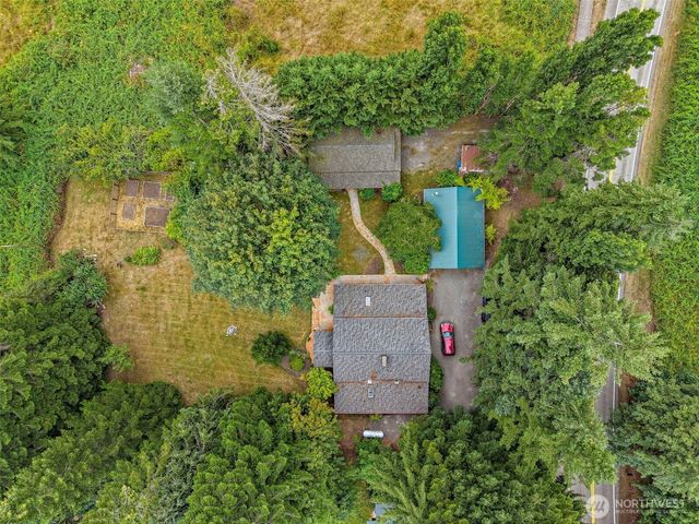 24901 Roberts Drive, Black Diamond, WA 98010