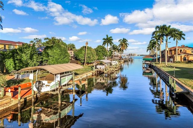 1787 Seafan CIR, North Fort Myers, FL 33903