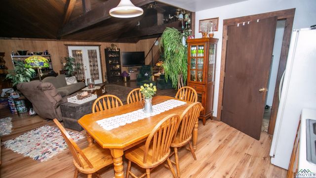 1281 Moxley Grocery Road, Karnack, TX 75661