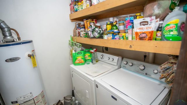 1281 Moxley Grocery Road, Karnack, TX 75661