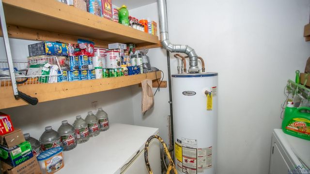 1281 Moxley Grocery Road, Karnack, TX 75661