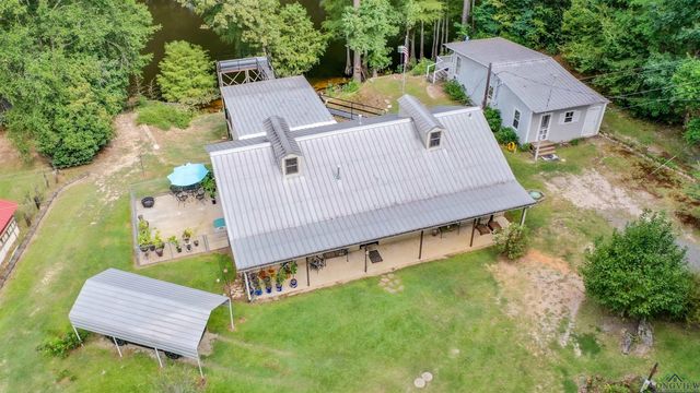 1281 Moxley Grocery Road, Karnack, TX 75661