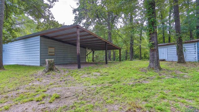 1281 Moxley Grocery Road, Karnack, TX 75661