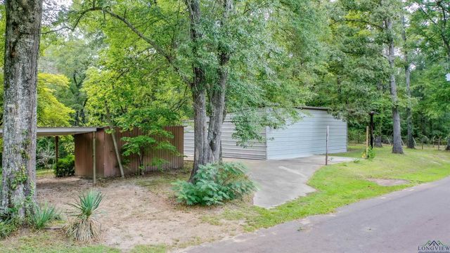 1281 Moxley Grocery Road, Karnack, TX 75661