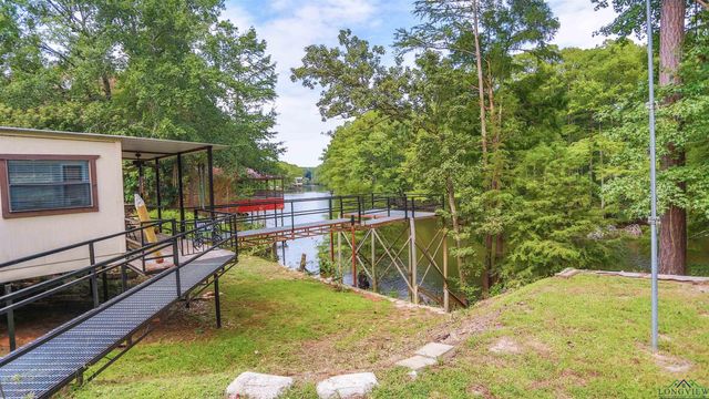 1281 Moxley Grocery Road, Karnack, TX 75661