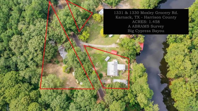 1281 Moxley Grocery Road, Karnack, TX 75661