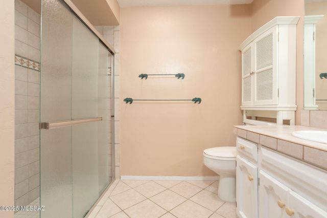 531 S Paseo La Rueda Circle, Green Valley, AZ 85614