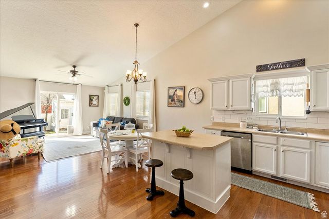 6657 W HAVEN MAPLE DR, West Jordan, UT 84081