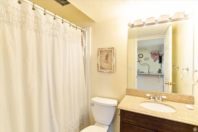 6657 W HAVEN MAPLE DR, West Jordan, UT 84081