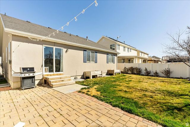 6657 W HAVEN MAPLE DR, West Jordan, UT 84081