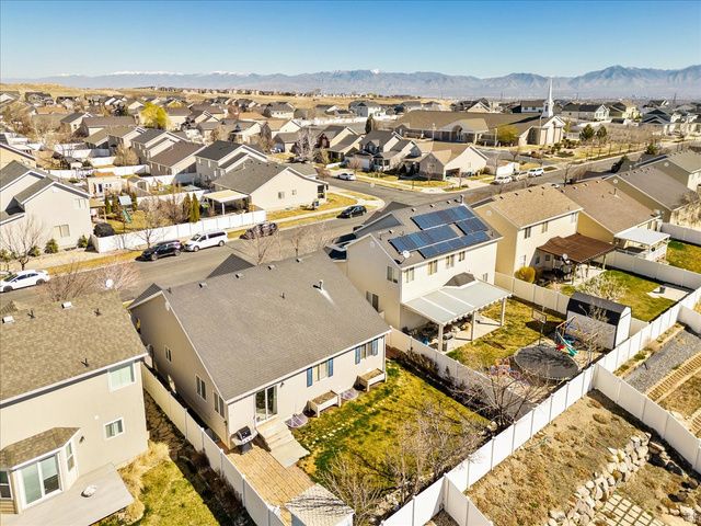 6657 W HAVEN MAPLE DR, West Jordan, UT 84081