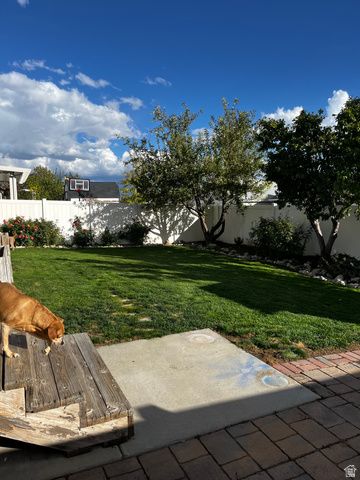 6657 W HAVEN MAPLE DR, West Jordan, UT 84081