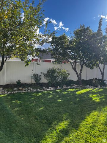 6657 W HAVEN MAPLE DR, West Jordan, UT 84081