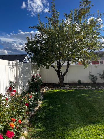 6657 W HAVEN MAPLE DR, West Jordan, UT 84081