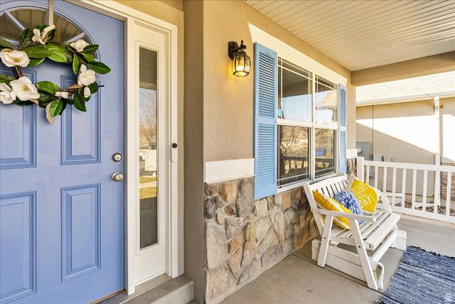 6657 W HAVEN MAPLE DR, West Jordan, UT 84081