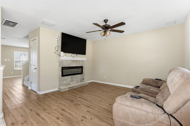 17818 Abaft Court, Crosby, TX 77532