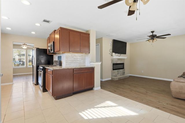 17818 Abaft Court, Crosby, TX 77532