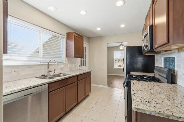 17818 Abaft Court, Crosby, TX 77532