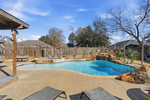 17818 Abaft Court, Crosby, TX 77532