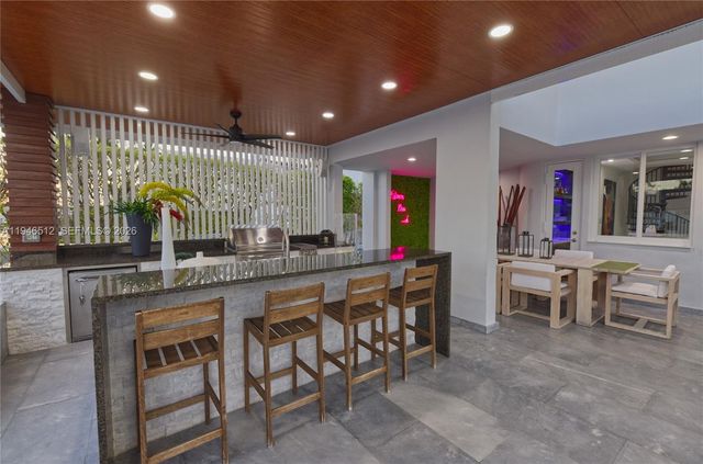 3368 NE 169th St, North Miami Beach, FL 33160