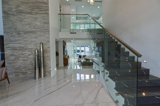 3368 NE 169th St, North Miami Beach, FL 33160