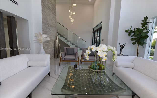 3368 NE 169th St, North Miami Beach, FL 33160