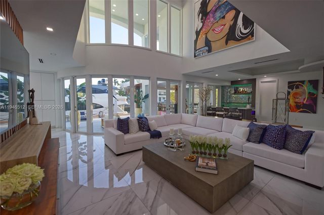 3368 NE 169th St, North Miami Beach, FL 33160