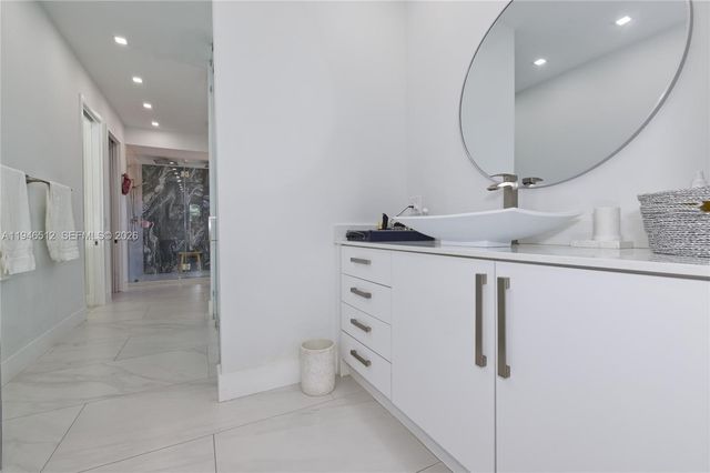 3368 NE 169th St, North Miami Beach, FL 33160