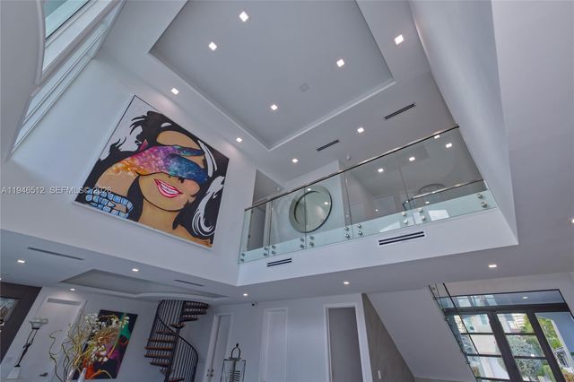 3368 NE 169th St, North Miami Beach, FL 33160