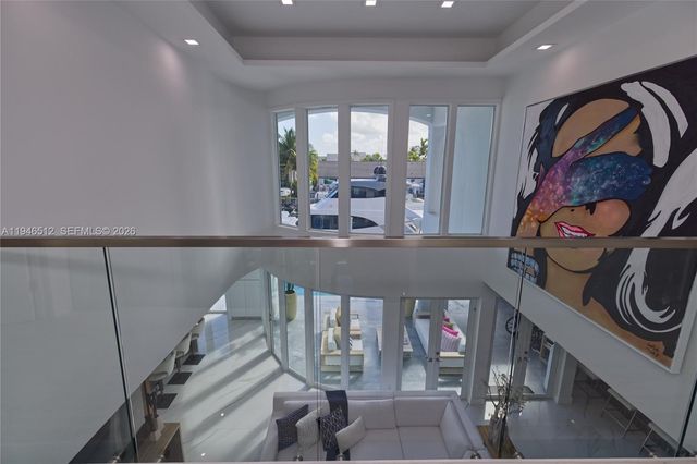 3368 NE 169th St, North Miami Beach, FL 33160