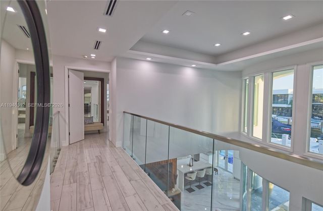 3368 NE 169th St, North Miami Beach, FL 33160