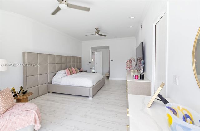 3368 NE 169th St, North Miami Beach, FL 33160