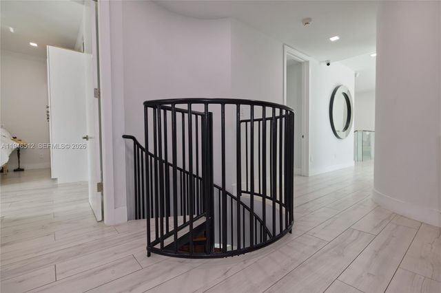 3368 NE 169th St, North Miami Beach, FL 33160