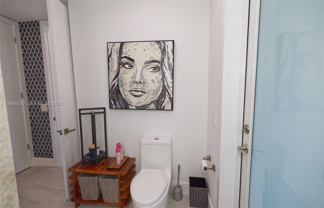 3368 NE 169th St, North Miami Beach, FL 33160