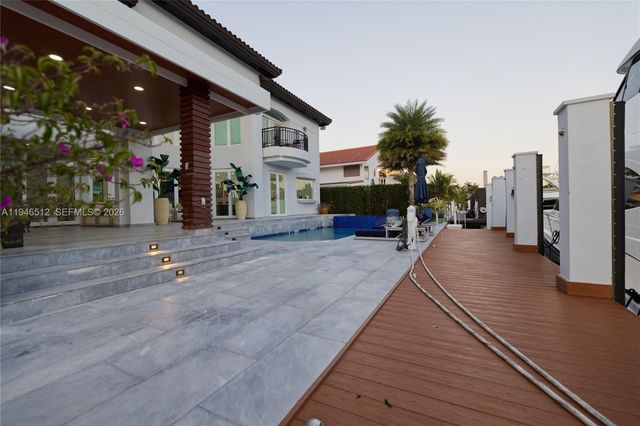 3368 NE 169th St, North Miami Beach, FL 33160