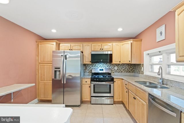 542 BURGESS ST, Philadelphia, PA 19116