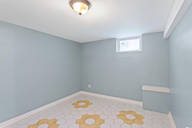 542 BURGESS ST, Philadelphia, PA 19116