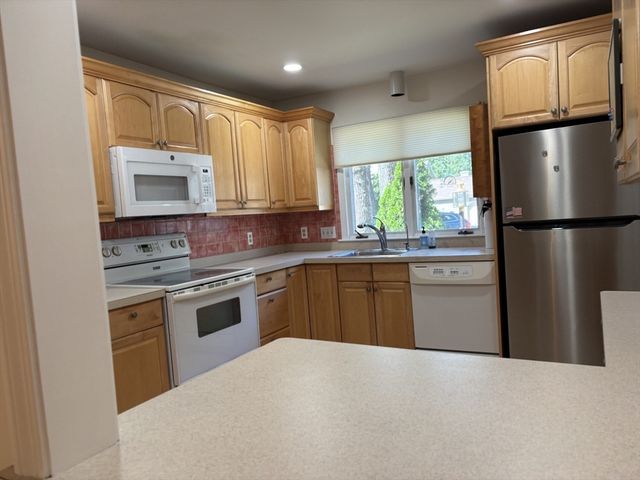 7 Astra 7, Wayland, MA 01778