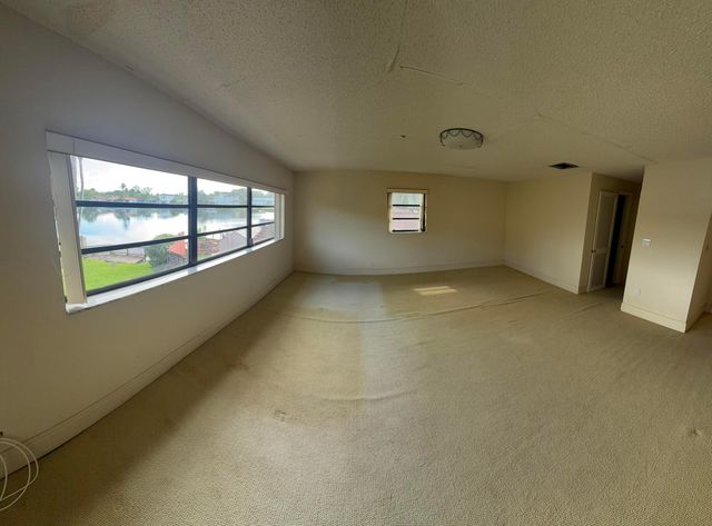 2390 NE 199th Street, Aventura, FL 33180