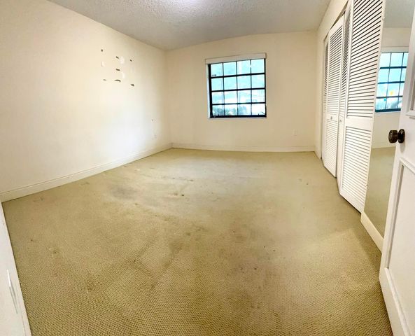 2390 NE 199th Street, Aventura, FL 33180