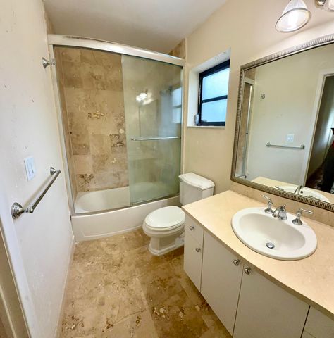 2390 NE 199th Street, Aventura, FL 33180