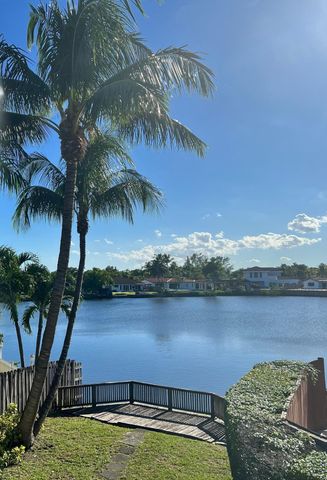 2390 NE 199th Street, Aventura, FL 33180